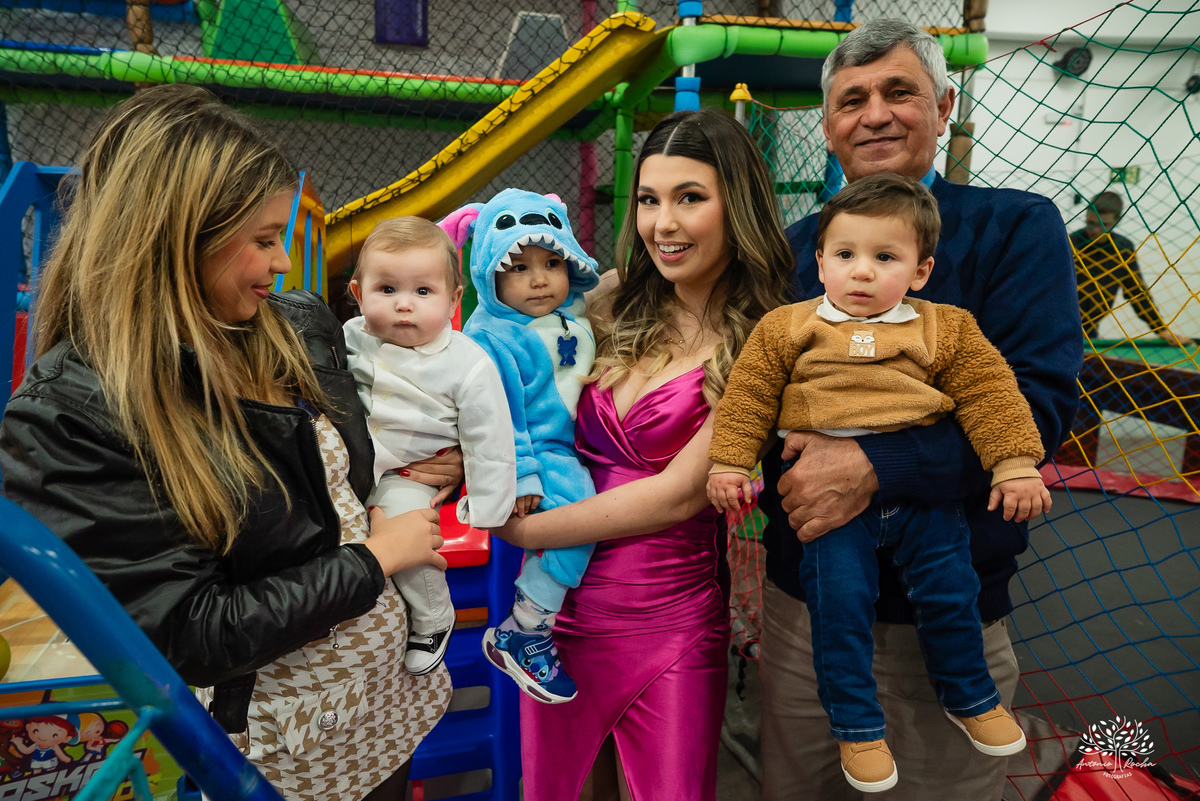 fotografia infantil - personagens favoritos da infância - primeiro aninho - festa de aniversário - fotografia de família - fotografia espontânea - aniversário infantil - fotografia de criança -fotografia profissional - Antonio Rocha Fotografias - Pelotas
