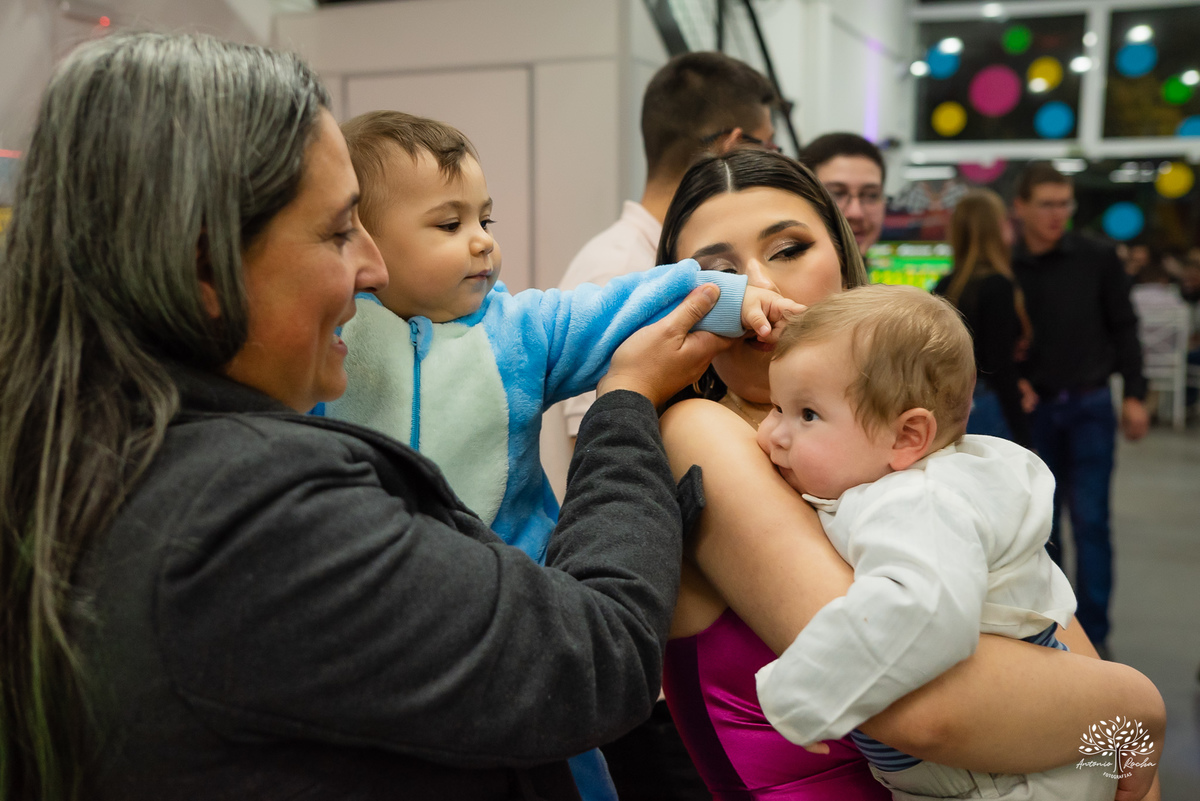 fotografia infantil - personagens favoritos da infância - primeiro aninho - festa de aniversário - fotografia de família - fotografia espontânea - aniversário infantil - fotografia de criança -fotografia profissional - Antonio Rocha Fotografias - Pelotas