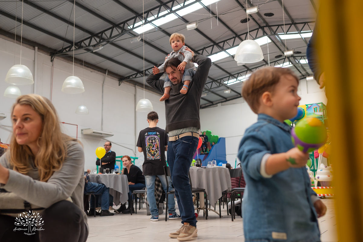 fotografia de aniversário infantil - fotógrafo em Pelotas - Mundo Bita - fotos de crianças - fotografia criativa - fotos espontâneas - fotografia de família - fotógrafo de festas infantis - fotógrafo Antonio Rocha - fotografias Renata Dalbann – Cliff kids