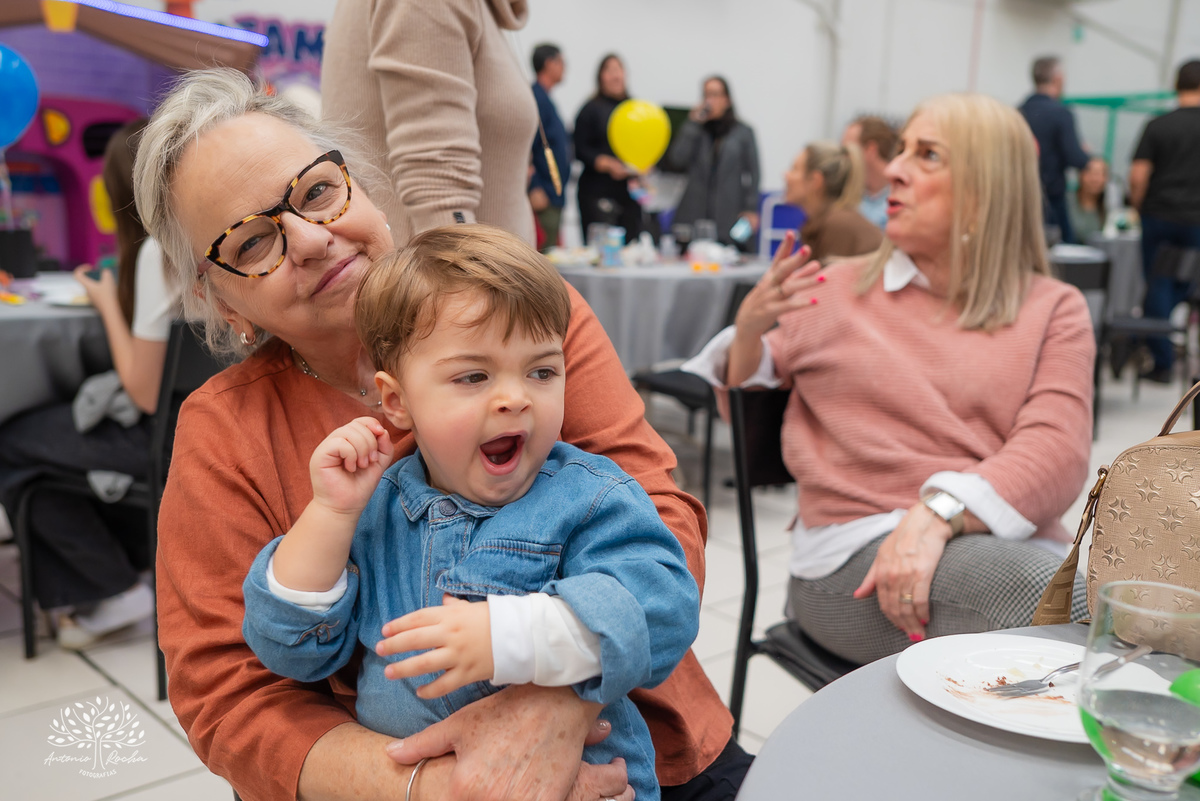 fotografia de aniversário infantil - fotógrafo em Pelotas - Mundo Bita - fotos de crianças - fotografia criativa - fotos espontâneas - fotografia de família - fotógrafo de festas infantis - fotógrafo Antonio Rocha - fotografias Renata Dalbann – Cliff kids