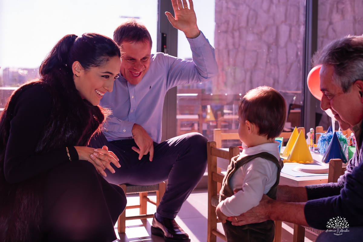 fotógrafo de aniversário infantil - fotografia de festas - primeiro aninho - fotografia infantil criativa - ensaio de aniversário - fotografia espontânea - fotógrafo em Pelotas - fotografia de crianças - fotos de família - Antonio Rocha Fotografias