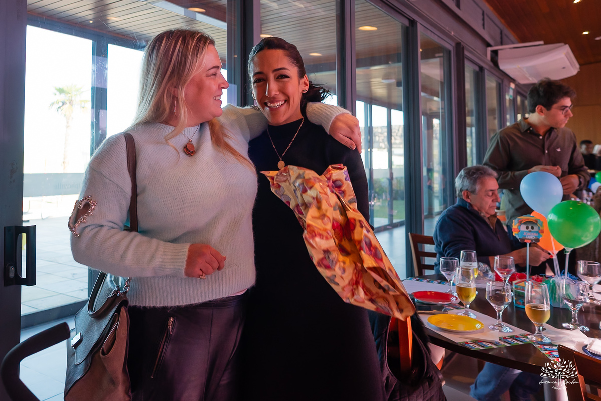 fotógrafo de aniversário infantil - fotografia de festas - primeiro aninho - fotografia infantil criativa - ensaio de aniversário - fotografia espontânea - fotógrafo em Pelotas - fotografia de crianças - fotos de família - Antonio Rocha Fotografias