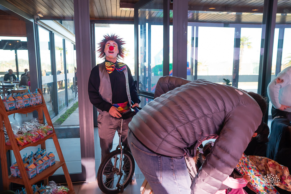 fotógrafo de aniversário infantil - fotografia de festas - primeiro aninho - fotografia infantil criativa - ensaio de aniversário - fotografia espontânea - fotógrafo em Pelotas - fotografia de crianças - fotos de família - Antonio Rocha Fotografias