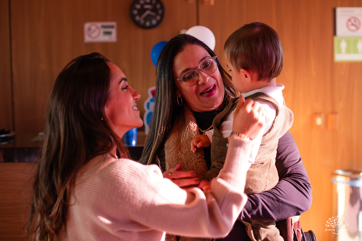 fotógrafo de aniversário infantil - fotografia de festas - primeiro aninho - fotografia infantil criativa - ensaio de aniversário - fotografia espontânea - fotógrafo em Pelotas - fotografia de crianças - fotos de família - Antonio Rocha Fotografias