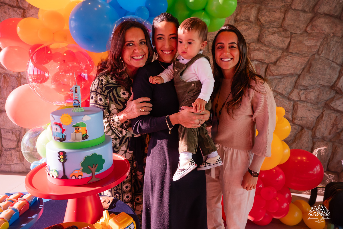 fotógrafo de aniversário infantil - fotografia de festas - primeiro aninho - fotografia infantil criativa - ensaio de aniversário - fotografia espontânea - fotógrafo em Pelotas - fotografia de crianças - fotos de família - Antonio Rocha Fotografias