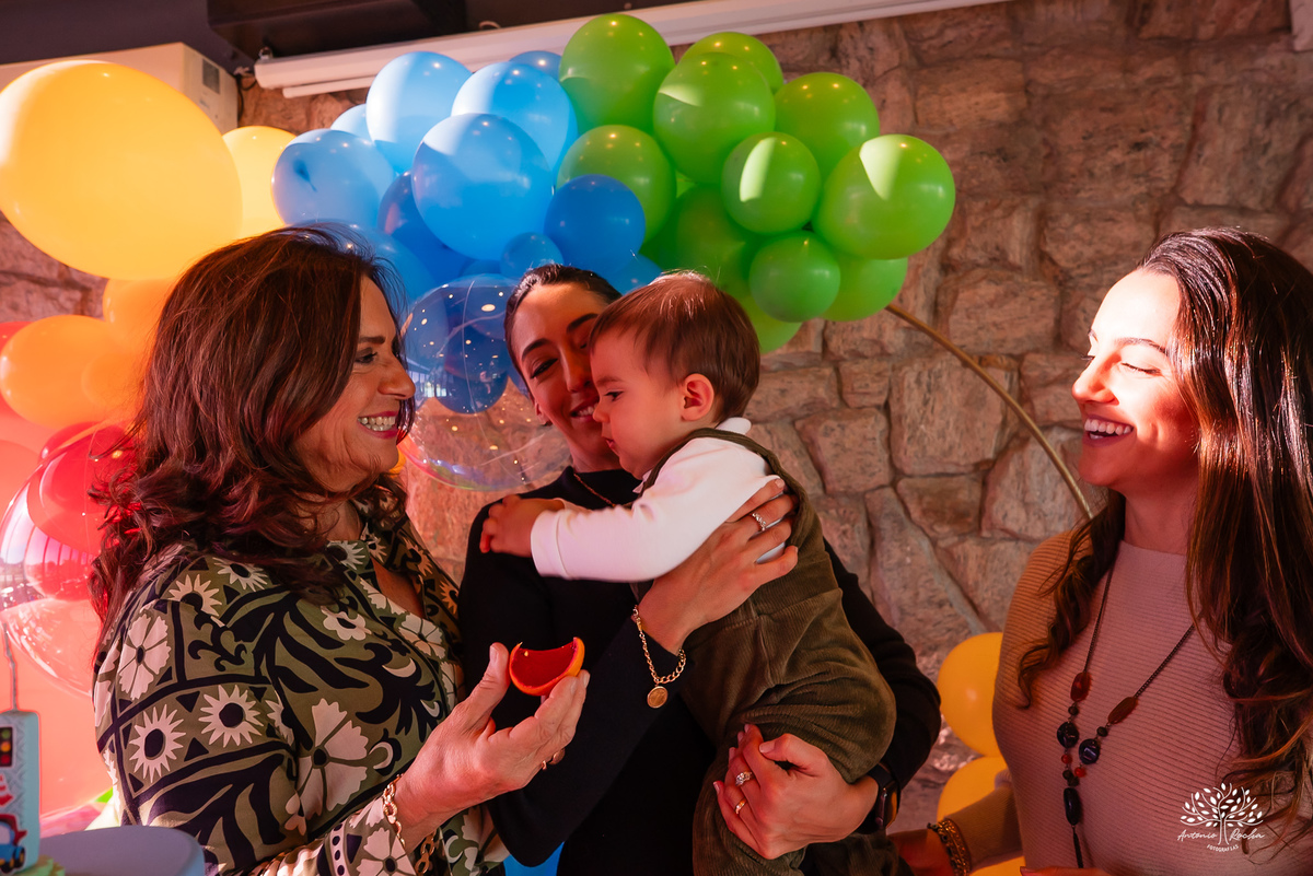 fotógrafo de aniversário infantil - fotografia de festas - primeiro aninho - fotografia infantil criativa - ensaio de aniversário - fotografia espontânea - fotógrafo em Pelotas - fotografia de crianças - fotos de família - Antonio Rocha Fotografias