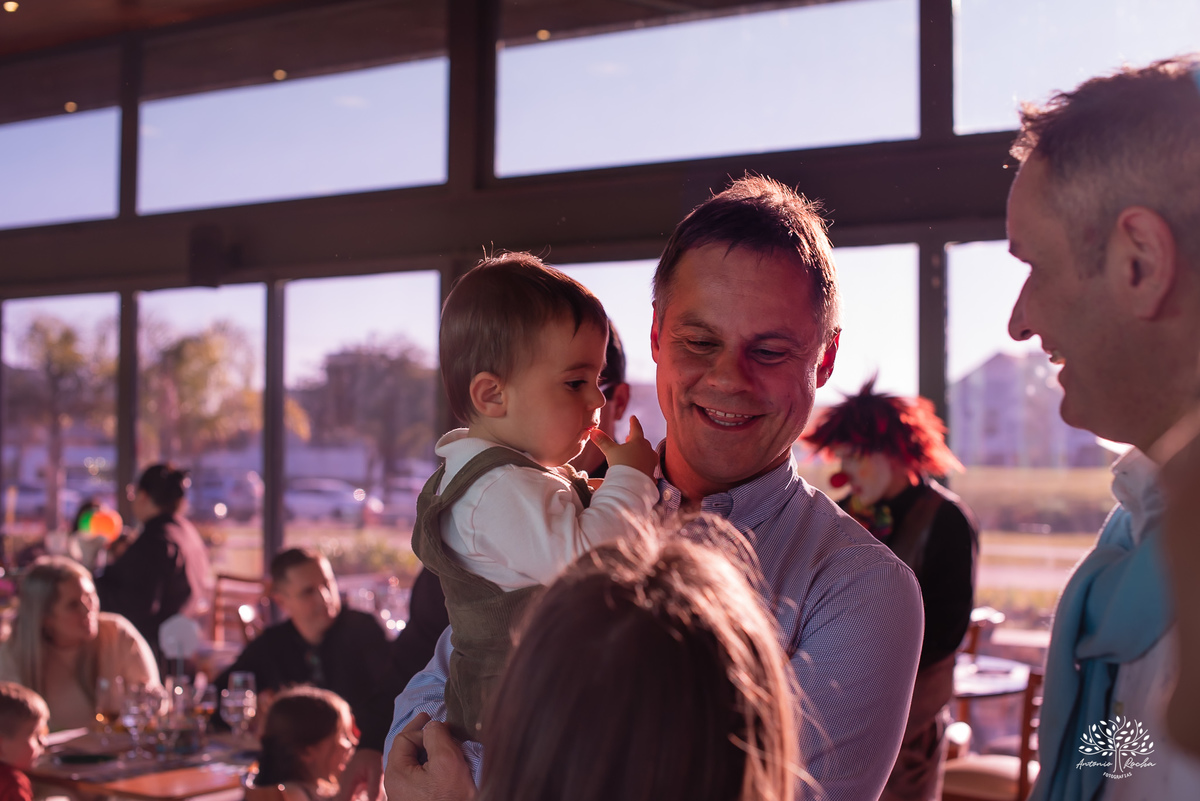 fotógrafo de aniversário infantil - fotografia de festas - primeiro aninho - fotografia infantil criativa - ensaio de aniversário - fotografia espontânea - fotógrafo em Pelotas - fotografia de crianças - fotos de família - Antonio Rocha Fotografias