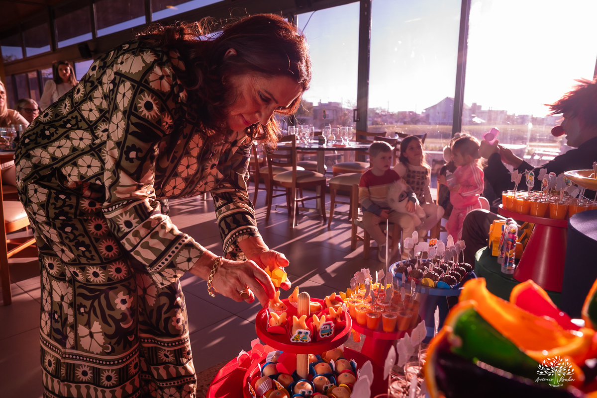 fotógrafo de aniversário infantil - fotografia de festas - primeiro aninho - fotografia infantil criativa - ensaio de aniversário - fotografia espontânea - fotógrafo em Pelotas - fotografia de crianças - fotos de família - Antonio Rocha Fotografias