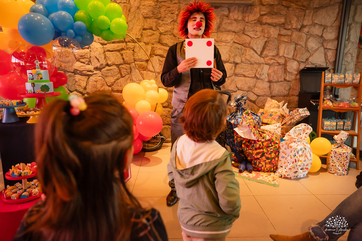 fotógrafo de aniversário infantil - fotografia de festas - primeiro aninho - fotografia infantil criativa - ensaio de aniversário - fotografia espontânea - fotógrafo em Pelotas - fotografia de crianças - fotos de família - Antonio Rocha Fotografias