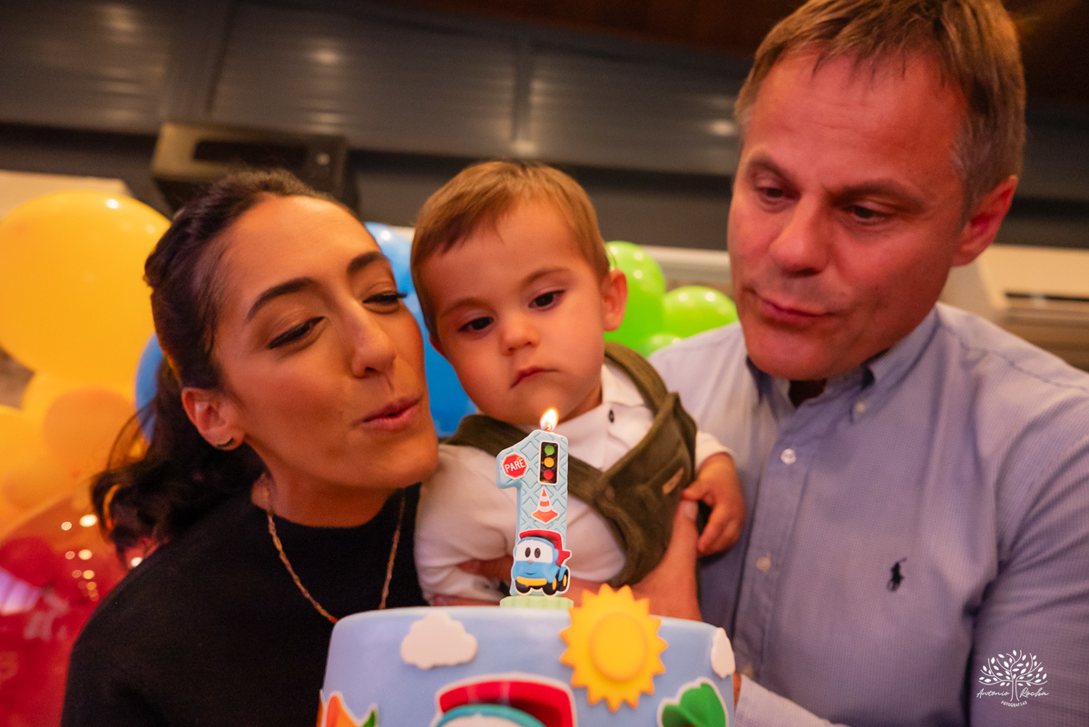 fotógrafo de aniversário infantil - fotografia de festas - primeiro aninho - fotografia infantil criativa - ensaio de aniversário - fotografia espontânea - fotógrafo em Pelotas - fotografia de crianças - fotos de família - Antonio Rocha Fotografias