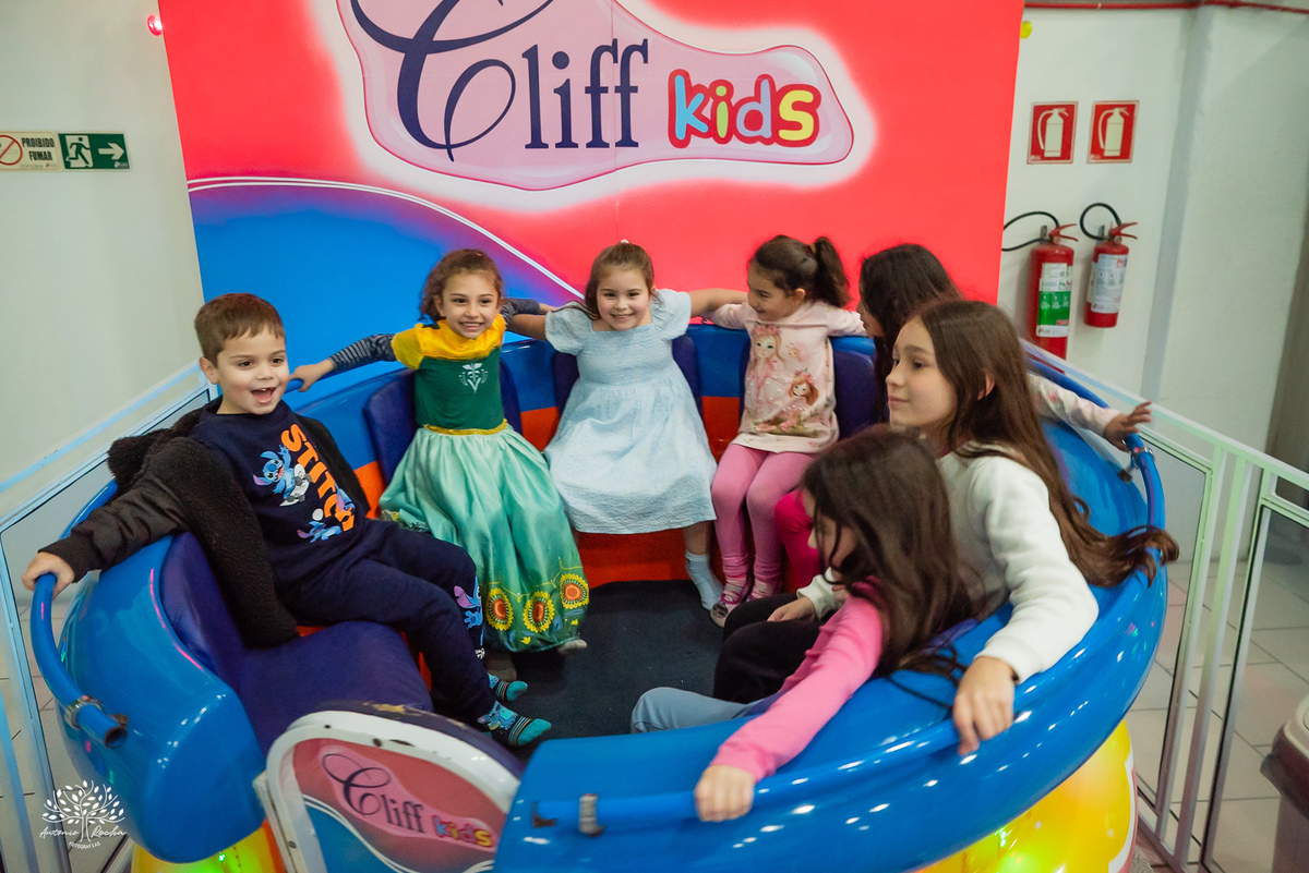 fotografia infantil - fotos espontâneas - ensaio sem poses - fotografia de criança - Clifff Kids - memórias em família - fotografia de aniversário - fotos naturais - Antonio Rocha Fotografias – Pelotas - fotógrafo de crianças -  Stich - angel