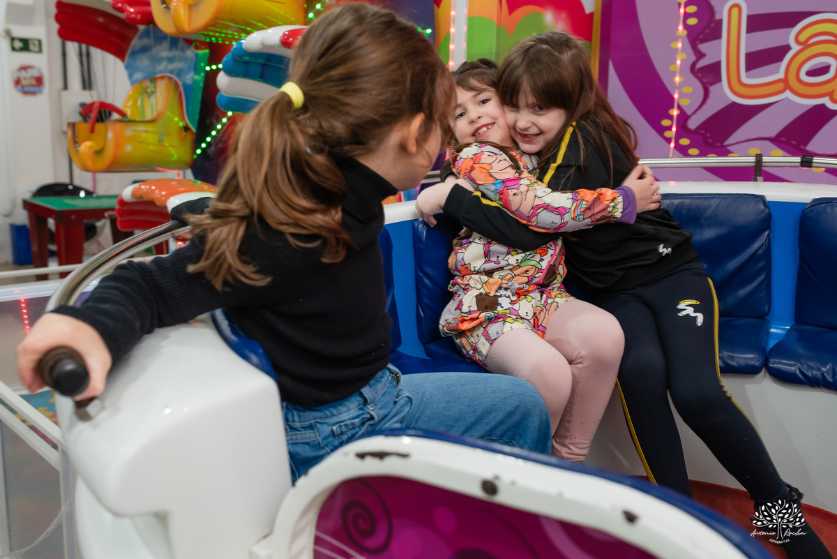 fotografia infantil - reencontros em família - salão Loly Pop - Bobbies Good Desenho - fotos espontâneas - registrar memórias - Antonio Rocha Fotografias - fotógrafo em Pelotas – Loly Pop lembranças da infância - fotos de aniversário - fotografia infantil