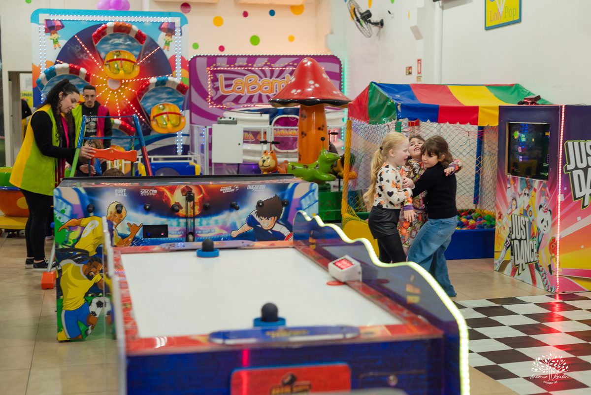 fotografia infantil - reencontros em família - salão Loly Pop - Bobbies Good Desenho - fotos espontâneas - registrar memórias - Antonio Rocha Fotografias - fotógrafo em Pelotas – Loly Pop lembranças da infância - fotos de aniversário - fotografia infantil