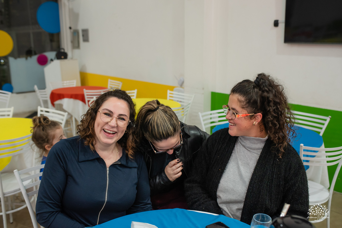 fotografia infantil - reencontros em família - salão Loly Pop - Bobbies Good Desenho - fotos espontâneas - registrar memórias - Antonio Rocha Fotografias - fotógrafo em Pelotas – Loly Pop lembranças da infância - fotos de aniversário - fotografia infantil