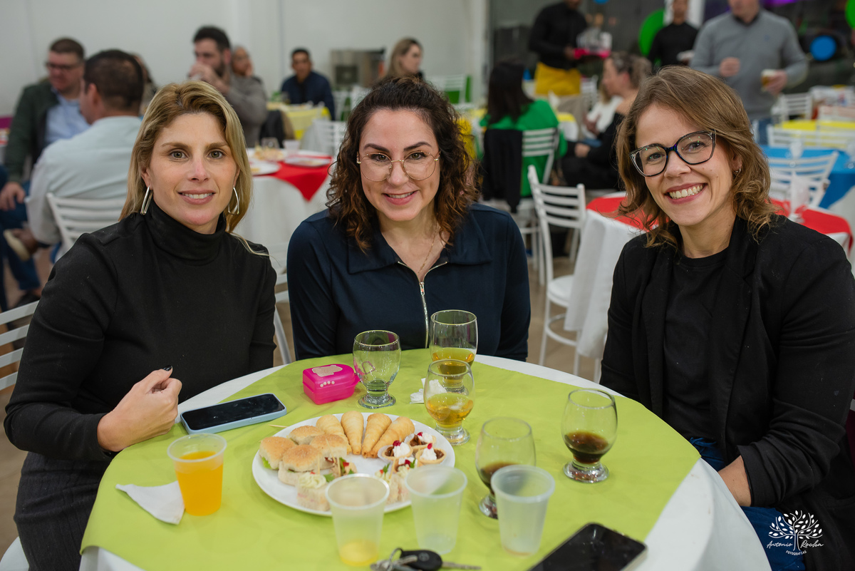 fotografia infantil - reencontros em família - salão Loly Pop - Bobbies Good Desenho - fotos espontâneas - registrar memórias - Antonio Rocha Fotografias - fotógrafo em Pelotas – Loly Pop lembranças da infância - fotos de aniversário - fotografia infantil