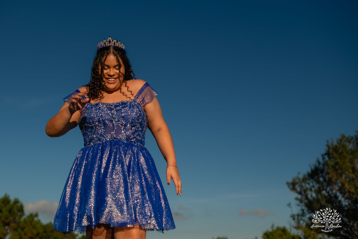 ensaio 15 anos - fotografia debutante - fotos 15 anos Pelotas - ensaio debutante Parque Stone Land - pôr do sol fotos debutante - fotografia espontânea - ensaio externo 15 anos - fotógrafos em Pelotas - Antonio Rocha Fotografias - vestido de 15