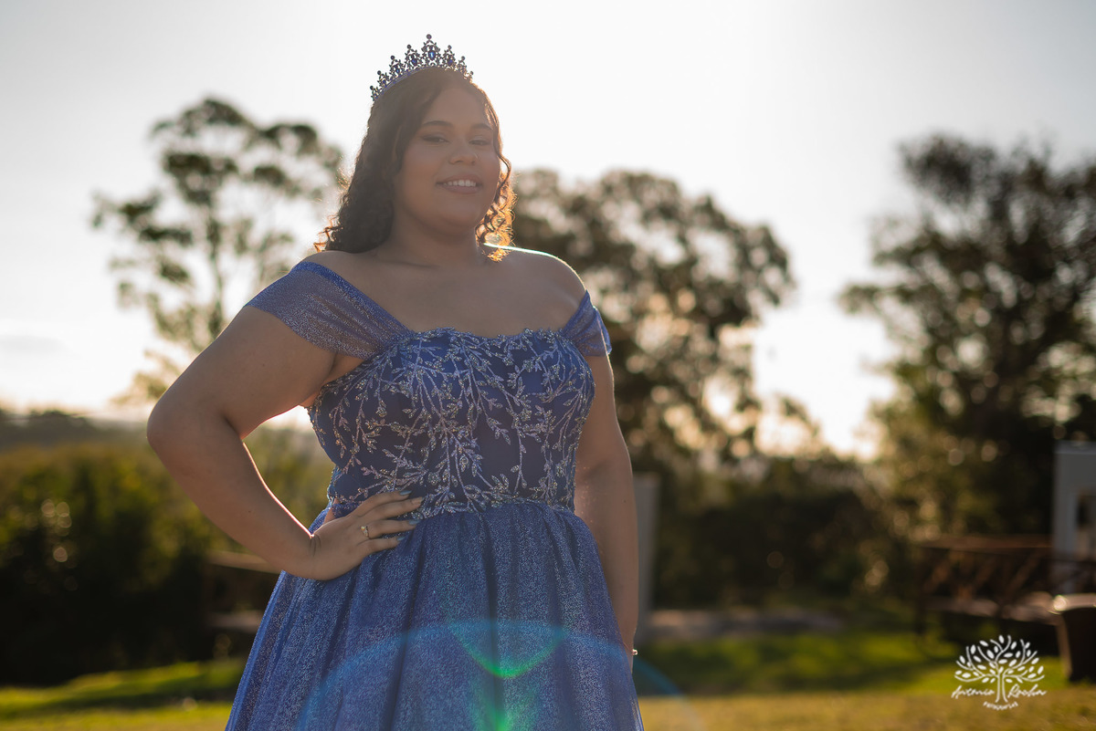 ensaio 15 anos - fotografia debutante - fotos 15 anos Pelotas - ensaio debutante Parque Stone Land - pôr do sol fotos debutante - fotografia espontânea - ensaio externo 15 anos - fotógrafos em Pelotas - Antonio Rocha Fotografias - vestido de 15