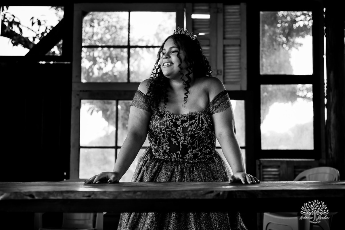 ensaio 15 anos - fotografia debutante - fotos 15 anos Pelotas - ensaio debutante Parque Stone Land - pôr do sol fotos debutante - fotografia espontânea - ensaio externo 15 anos - fotógrafos em Pelotas - Antonio Rocha Fotografias - vestido de 15