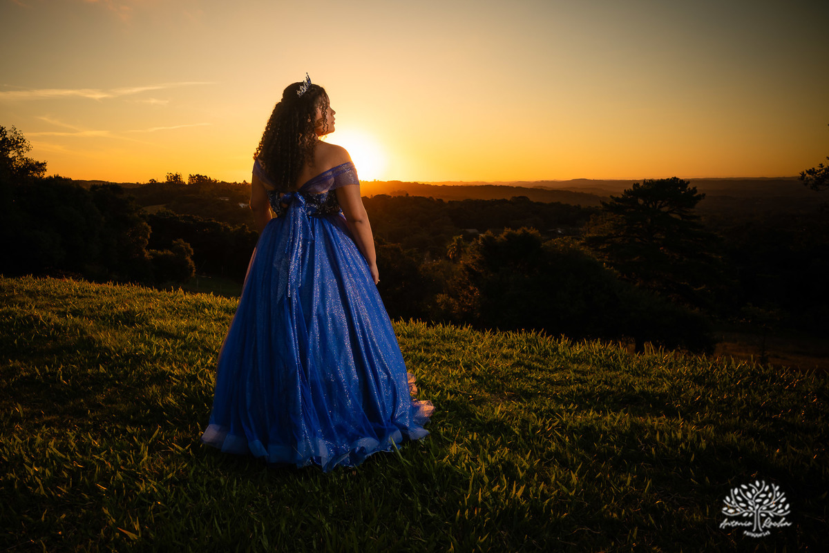 ensaio 15 anos - fotografia debutante - fotos 15 anos Pelotas - ensaio debutante Parque Stone Land - pôr do sol fotos debutante - fotografia espontânea - ensaio externo 15 anos - fotógrafos em Pelotas - Antonio Rocha Fotografias - vestido de 15