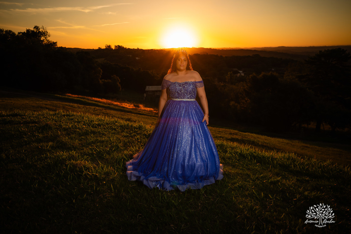 ensaio 15 anos - fotografia debutante - fotos 15 anos Pelotas - ensaio debutante Parque Stone Land - pôr do sol fotos debutante - fotografia espontânea - ensaio externo 15 anos - fotógrafos em Pelotas - Antonio Rocha Fotografias - vestido de 15