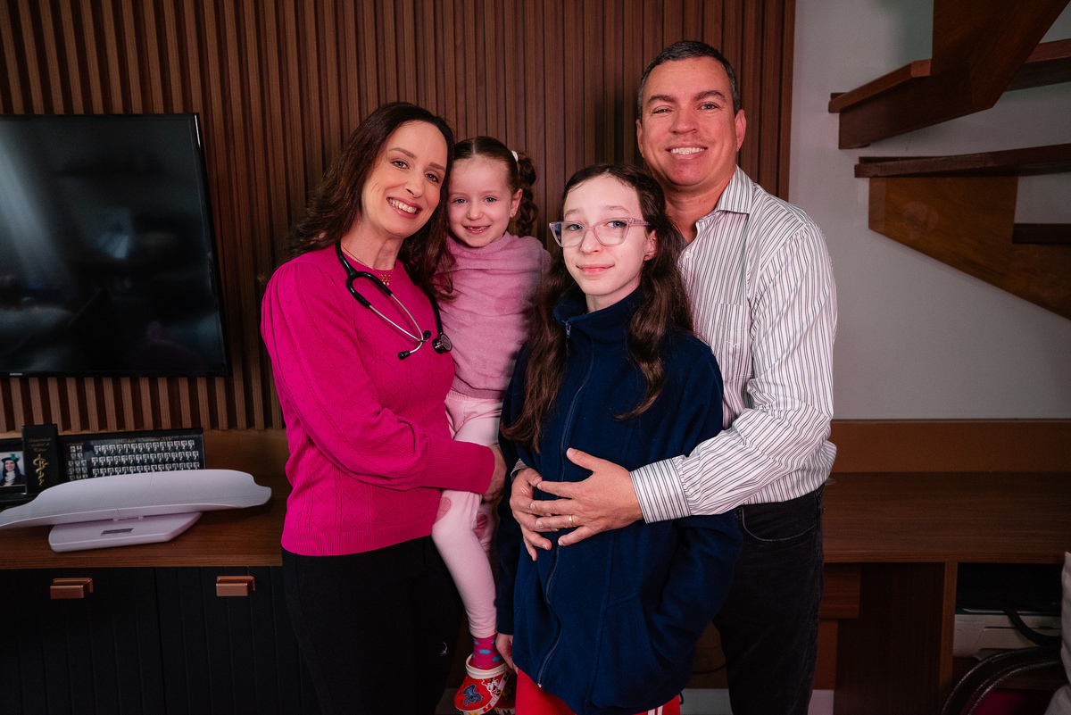 ensaio profissional - fotografia corporativa - fotos profissionais - fotografia de médicos - fotografia de profissionais da saúde - fotografia humanizada - retrato profissional - conexão com  público - ensaio autêntico - Pelotas - Antonio Rocha Fotografia