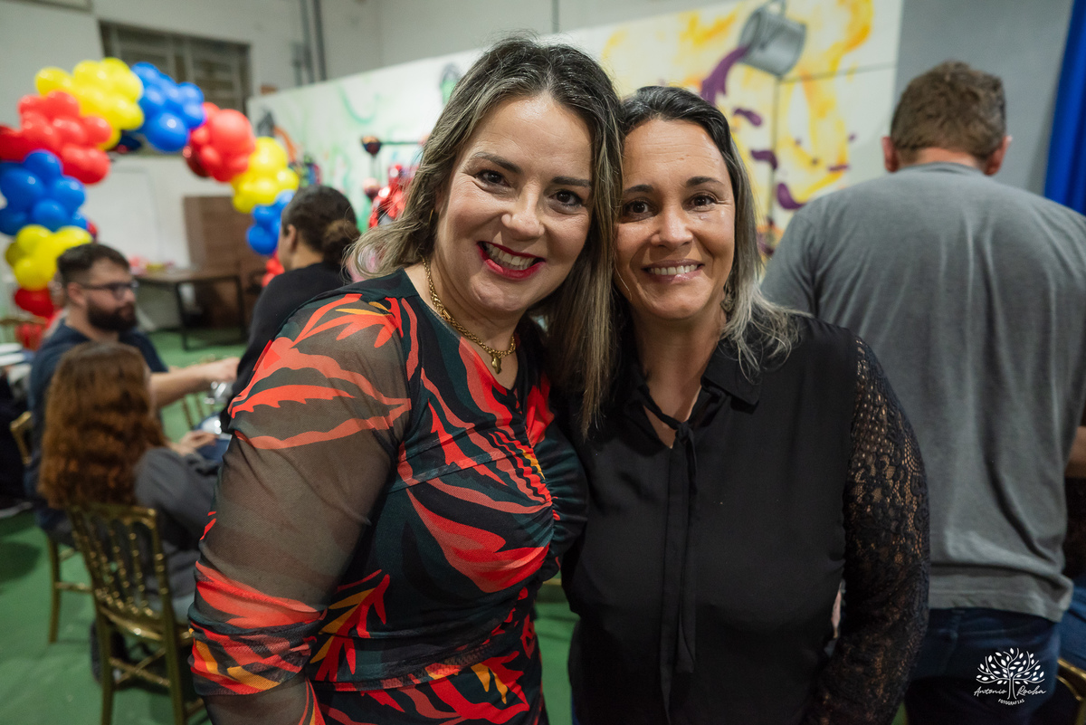 aniversário 5 anos Rodrigo - festa infantil - fotografia de aniversário - fotos espontâneas - super-herói Homem-Aranha - decoração festa Homem-Aranha - Zé Neto Eventos - Meu Herói Oficial - fotógrafo de festas em Pelotas - Antonio Rocha Fotografias - doce