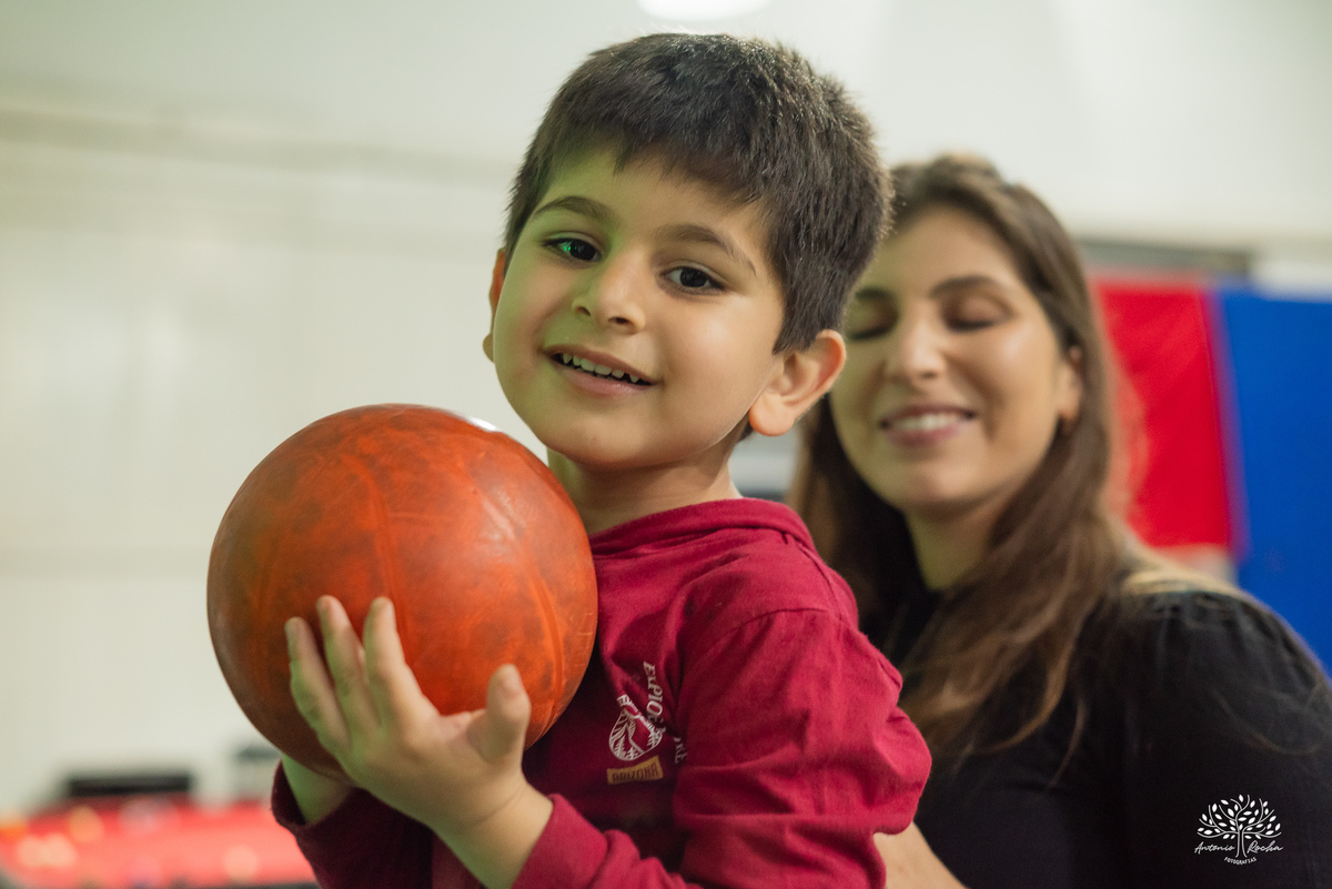 aniversário 5 anos Rodrigo - festa infantil - fotografia de aniversário - fotos espontâneas - super-herói Homem-Aranha - decoração festa Homem-Aranha - Zé Neto Eventos - Meu Herói Oficial - fotógrafo de festas em Pelotas - Antonio Rocha Fotografias - doce