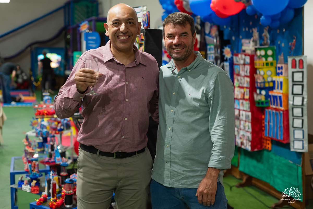 aniversário 5 anos Rodrigo - festa infantil - fotografia de aniversário - fotos espontâneas - super-herói Homem-Aranha - decoração festa Homem-Aranha - Zé Neto Eventos - Meu Herói Oficial - fotógrafo de festas em Pelotas - Antonio Rocha Fotografias - doce