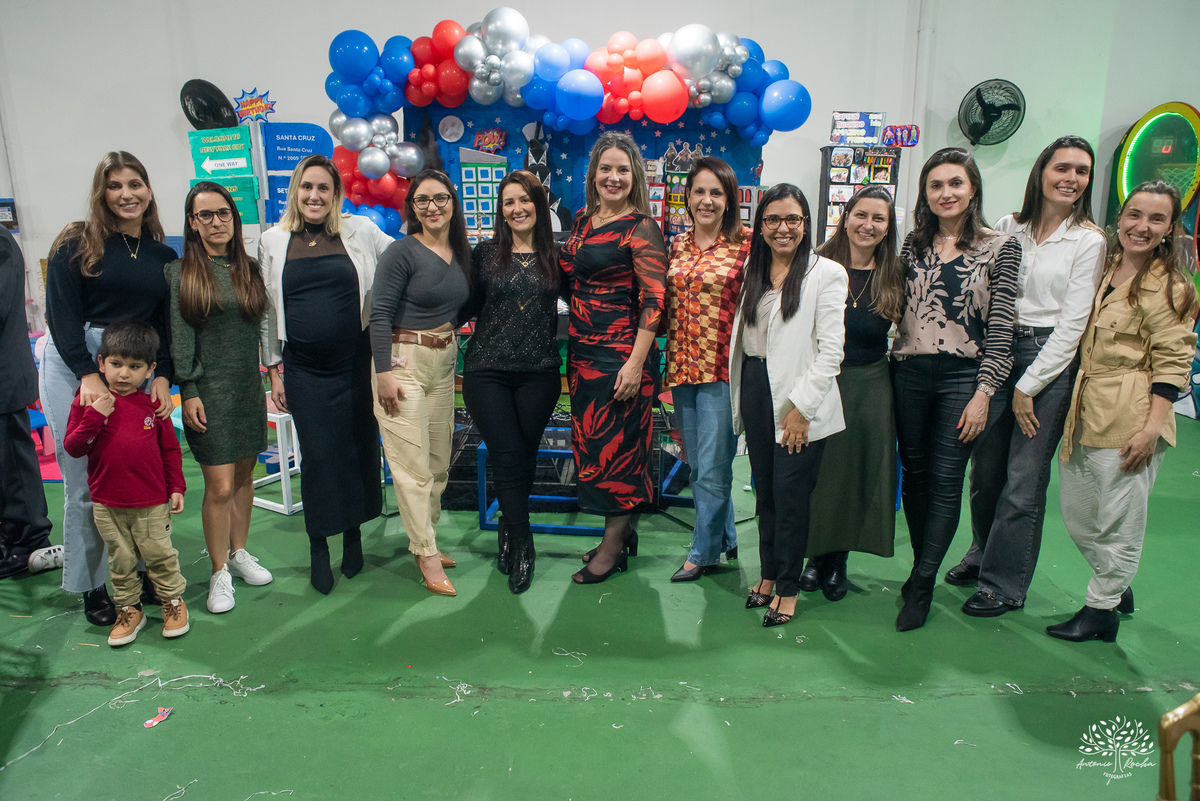 aniversário 5 anos Rodrigo - festa infantil - fotografia de aniversário - fotos espontâneas - super-herói Homem-Aranha - decoração festa Homem-Aranha - Zé Neto Eventos - Meu Herói Oficial - fotógrafo de festas em Pelotas - Antonio Rocha Fotografias - doce