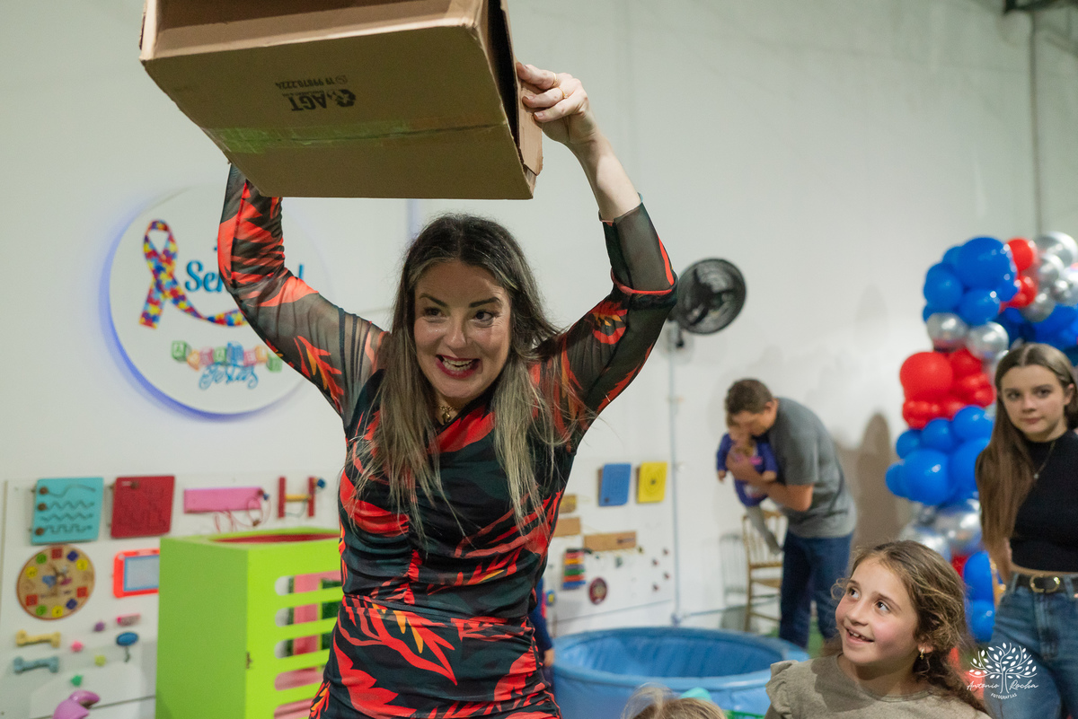 aniversário 5 anos Rodrigo - festa infantil - fotografia de aniversário - fotos espontâneas - super-herói Homem-Aranha - decoração festa Homem-Aranha - Zé Neto Eventos - Meu Herói Oficial - fotógrafo de festas em Pelotas - Antonio Rocha Fotografias - doce