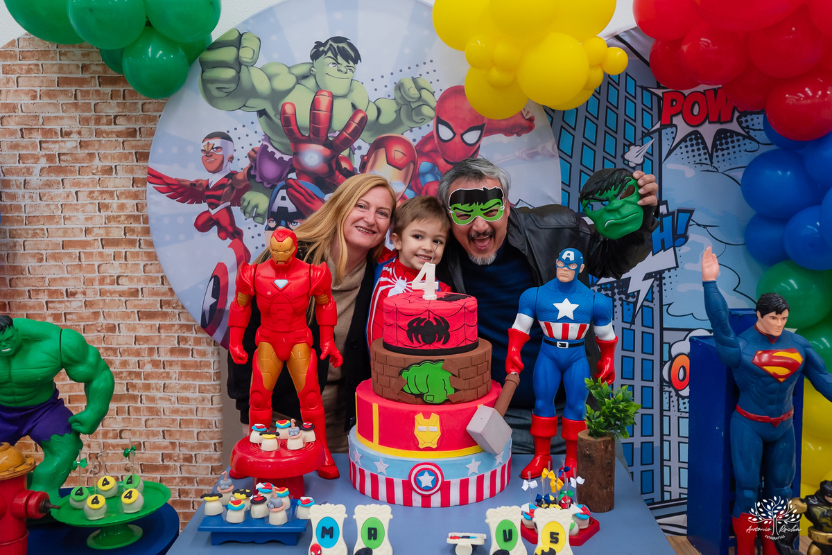 fotografia de aniversário infantil - fotógrafo em Pelotas - fotos criativas de crianças - fotos de família - ensaio infantil - decoração de festa infantil - Homem-Aranha festa - super-heróis  - Cliff Kids -  Antonio Rocha Fotografias- Renata Dalbann