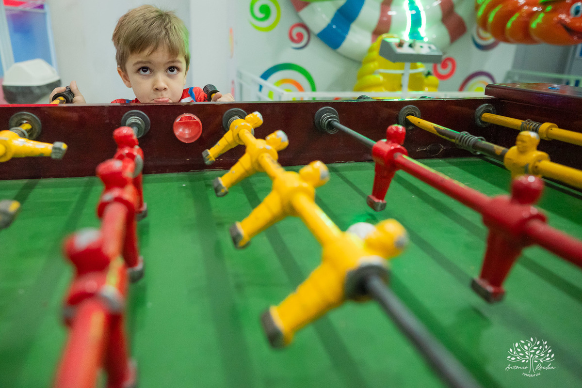 fotografia de aniversário infantil - fotógrafo em Pelotas - fotos criativas de crianças - fotos de família - ensaio infantil - decoração de festa infantil - Homem-Aranha festa - super-heróis  - Cliff Kids -  Antonio Rocha Fotografias- Renata Dalbann