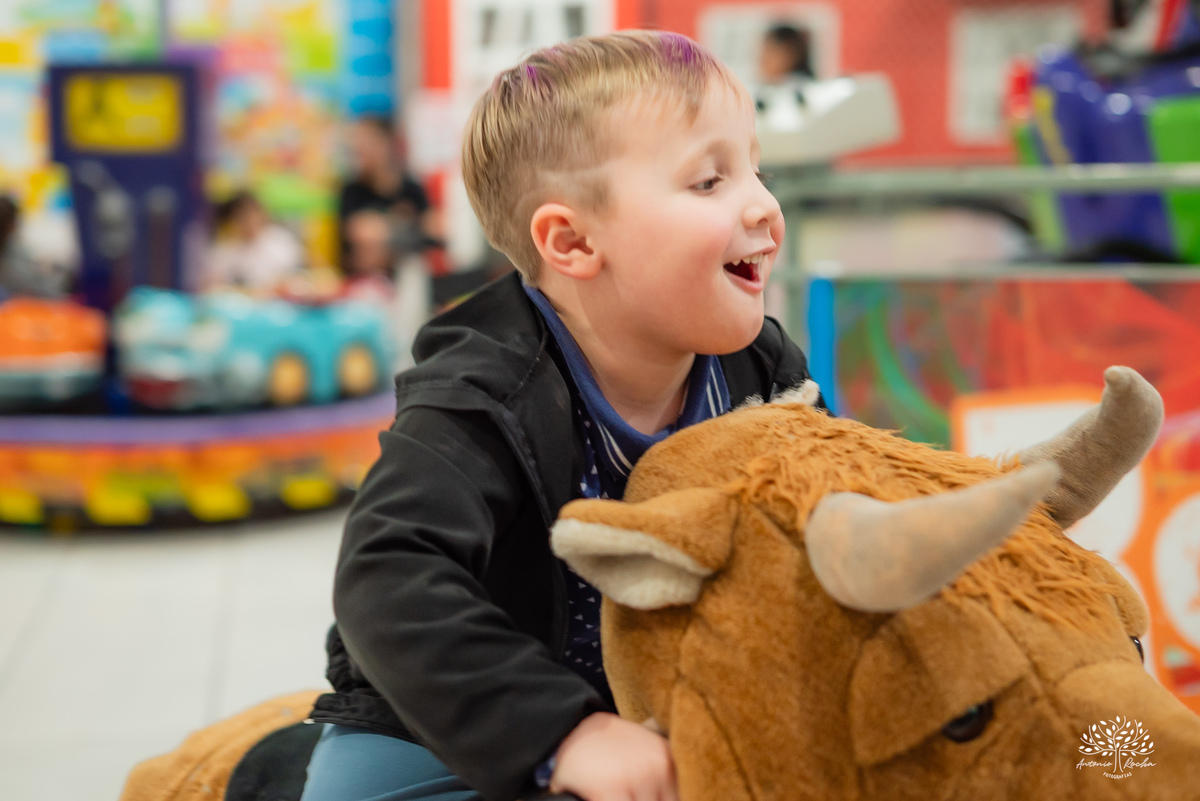 fotografia infantil - festa pirata - fotos criativas - fotografia de aniversário - fotógrafo em Pelotas - Antonio Rocha Fotografias - infância e memórias - fotografia espontânea - Arte e Riso - fotografia de família - fotos divertidas - parabéns - docinho