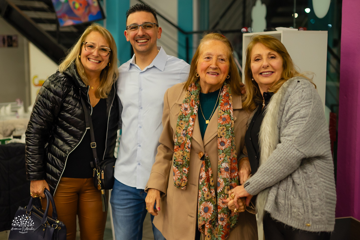 aniversário infantil - fotografia infantil - fotógrafia de aniversário - Candy Club - decoração Monster High - fotos espontâneas - fotografia de família - Antonio Rocha Fotografias - registrar Pelotas - lembranças de infância - tirolesa - touro mecanico