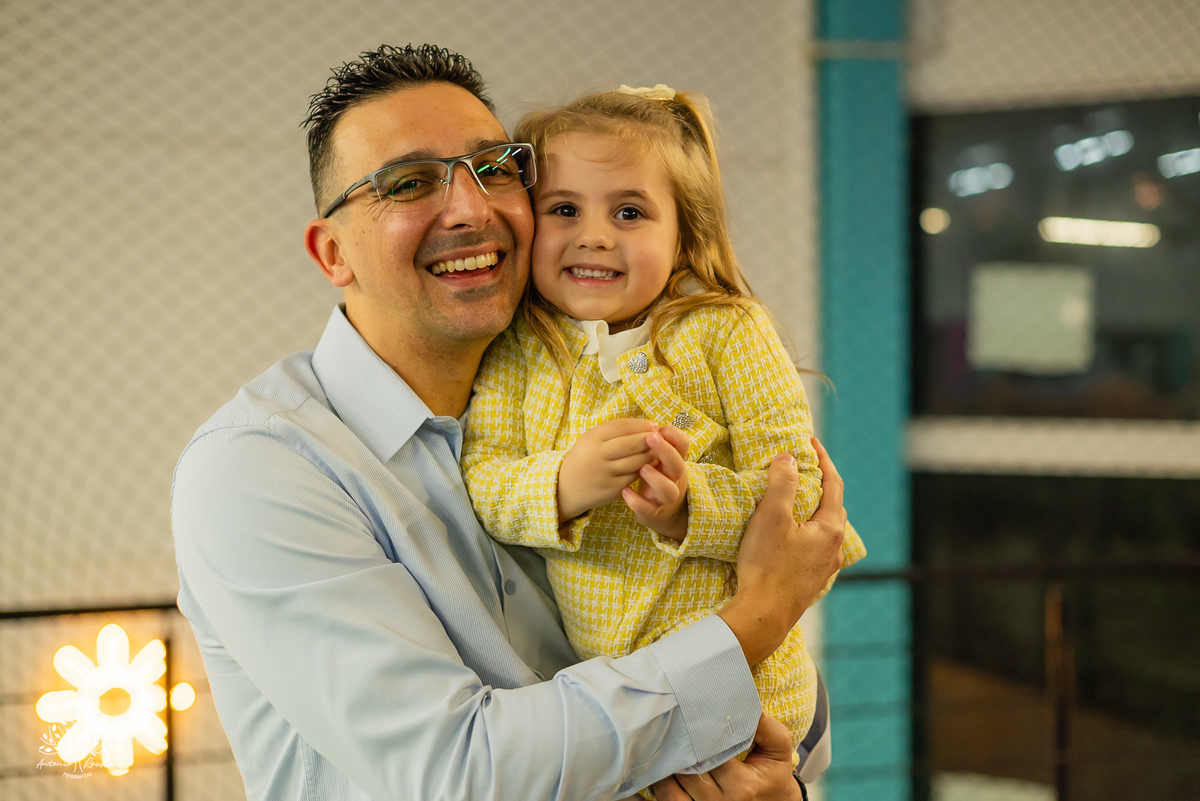 aniversário infantil - fotografia infantil - fotógrafia de aniversário - Candy Club - decoração Monster High - fotos espontâneas - fotografia de família - Antonio Rocha Fotografias - registrar Pelotas - lembranças de infância - tirolesa - touro mecanico