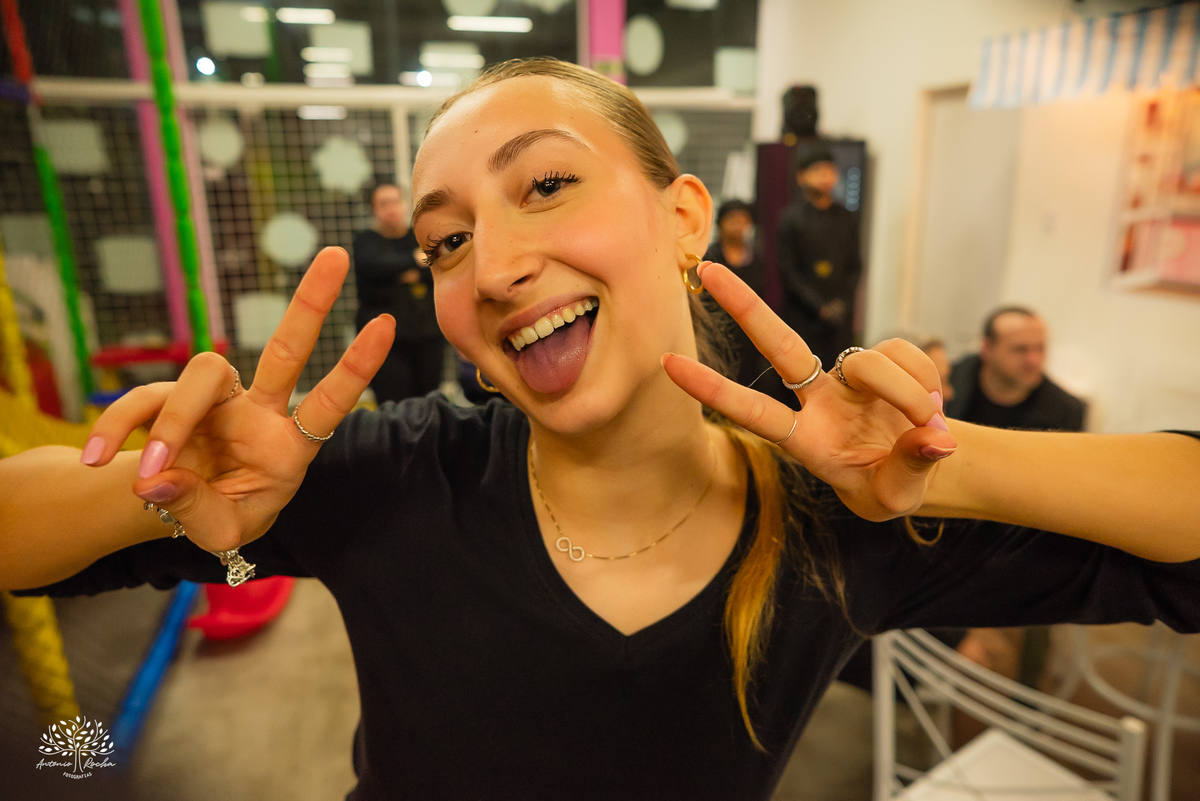 aniversário infantil - fotografia infantil - fotógrafia de aniversário - Candy Club - decoração Monster High - fotos espontâneas - fotografia de família - Antonio Rocha Fotografias - registrar Pelotas - lembranças de infância - tirolesa - touro mecanico