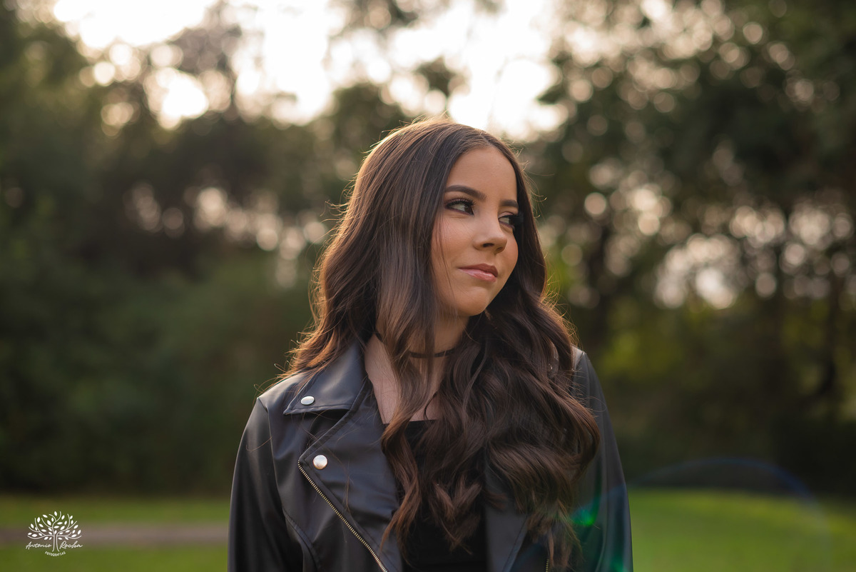 ensaio 15 anos - debutante - fotografia de debutante - fotos de 15 anos - Quinta Dom Manuel - fotógrafo de 15 anos - ensaio fotográfico - fotografia artística - debutante sorridente - ensaio encantador - ensaio personalizado - Antonio Rocha Fotografias