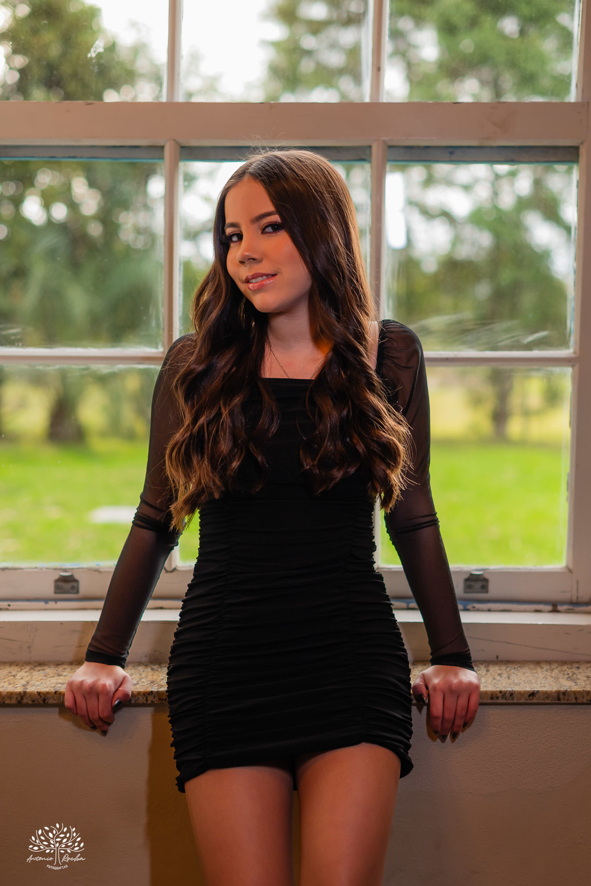 ensaio 15 anos - debutante - fotografia de debutante - fotos de 15 anos - Quinta Dom Manuel - fotógrafo de 15 anos - ensaio fotográfico - fotografia artística - debutante sorridente - ensaio encantador - ensaio personalizado - Antonio Rocha Fotografias