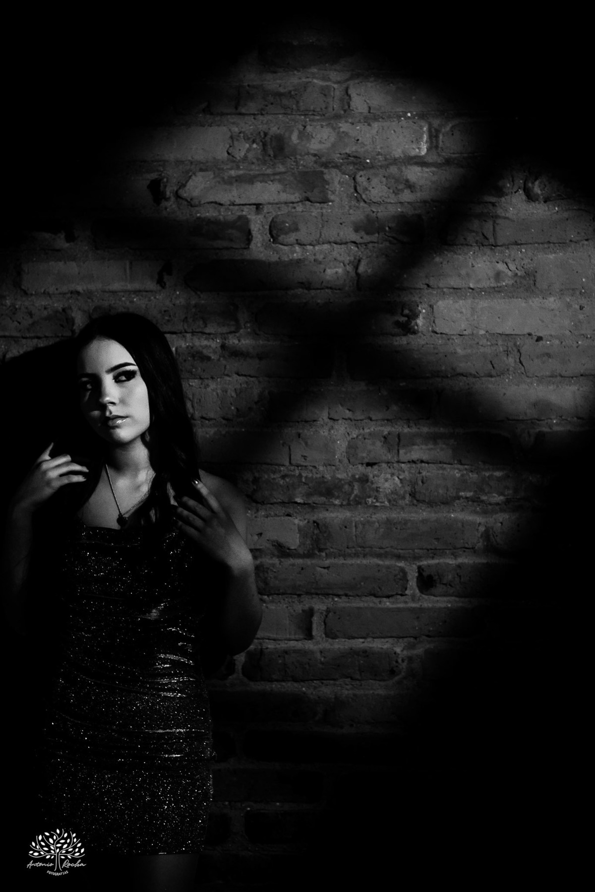 ensaio 15 anos - debutante - fotografia de debutante - fotos de 15 anos - Quinta Dom Manuel - fotógrafo de 15 anos - ensaio fotográfico - fotografia artística - debutante sorridente - ensaio encantador - ensaio personalizado - Antonio Rocha Fotografias