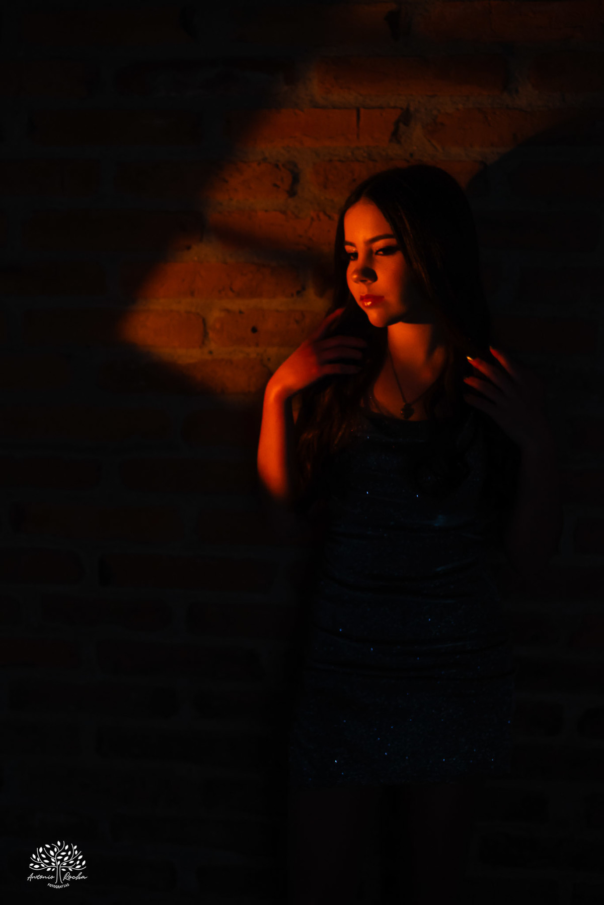 ensaio 15 anos - debutante - fotografia de debutante - fotos de 15 anos - Quinta Dom Manuel - fotógrafo de 15 anos - ensaio fotográfico - fotografia artística - debutante sorridente - ensaio encantador - ensaio personalizado - Antonio Rocha Fotografias