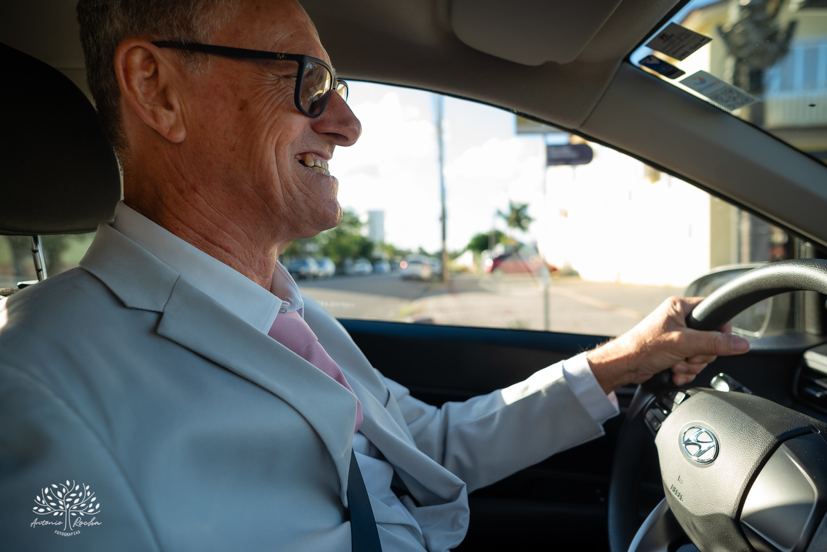 fotógrafos de casamento Pelotas - making of da noiva e do noivo - Quinta Dom Manuel - cerimônia de casamento - festa de casamento animada - dança dos noivos - Vini e Banda - hora do buquê - pré-wedding - Antonio Rocha Fotografias - Renata Dalbann
