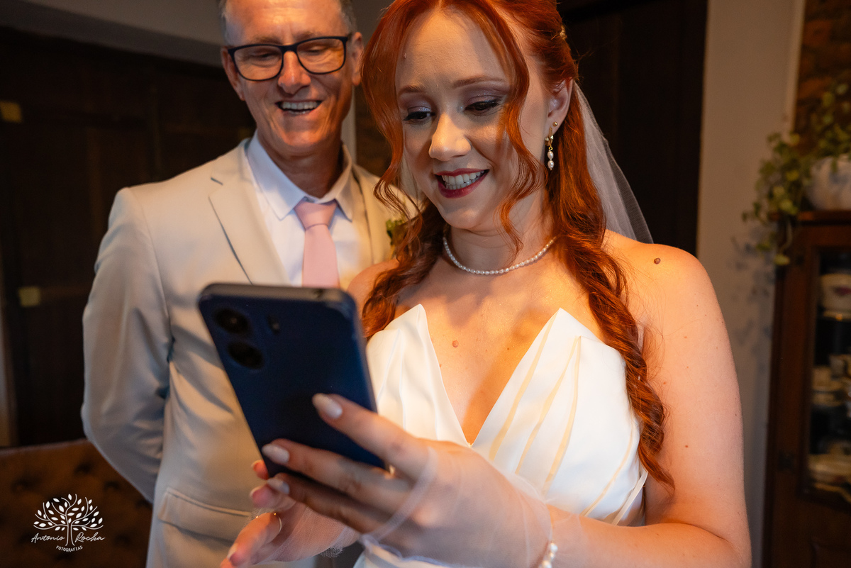 fotógrafos de casamento Pelotas - making of da noiva e do noivo - Quinta Dom Manuel - cerimônia de casamento - festa de casamento animada - dança dos noivos - Vini e Banda - hora do buquê - pré-wedding - Antonio Rocha Fotografias - Renata Dalbann