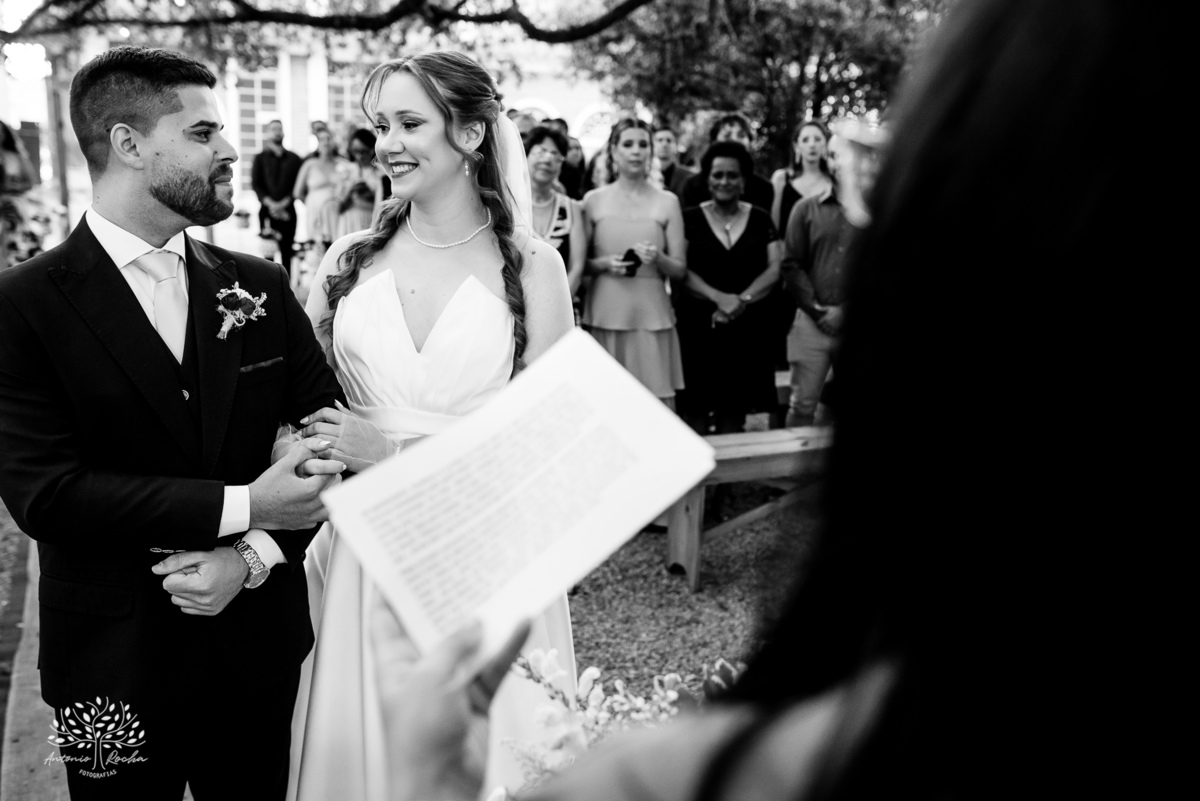 fotógrafos de casamento Pelotas - making of da noiva e do noivo - Quinta Dom Manuel - cerimônia de casamento - festa de casamento animada - dança dos noivos - Vini e Banda - hora do buquê - pré-wedding - Antonio Rocha Fotografias - Renata Dalbann