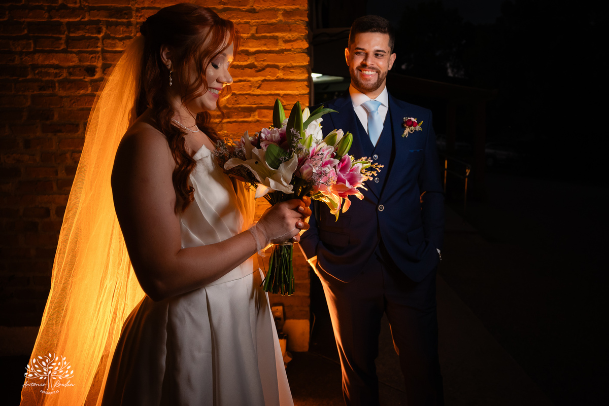 fotógrafos de casamento Pelotas - making of da noiva e do noivo - Quinta Dom Manuel - cerimônia de casamento - festa de casamento animada - dança dos noivos - Vini e Banda - hora do buquê - pré-wedding - Antonio Rocha Fotografias - Renata Dalbann