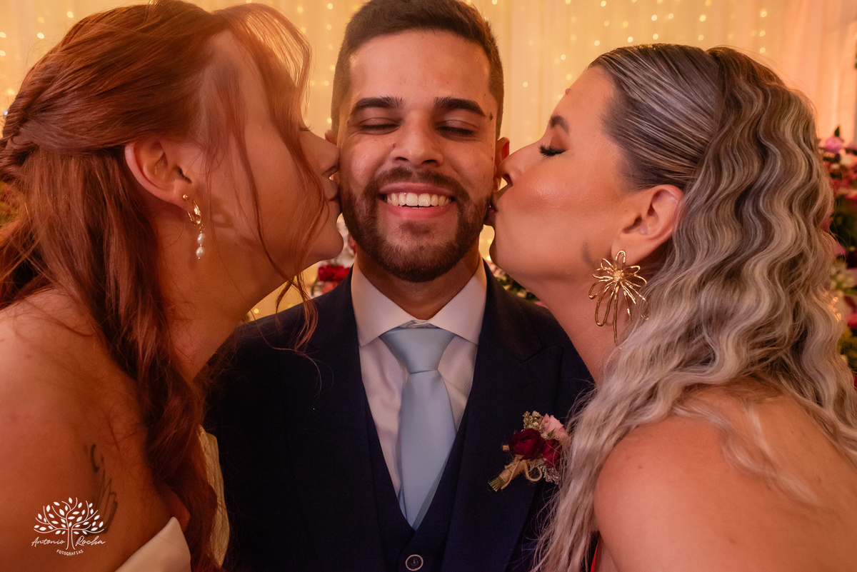 fotógrafos de casamento Pelotas - making of da noiva e do noivo - Quinta Dom Manuel - cerimônia de casamento - festa de casamento animada - dança dos noivos - Vini e Banda - hora do buquê - pré-wedding - Antonio Rocha Fotografias - Renata Dalbann