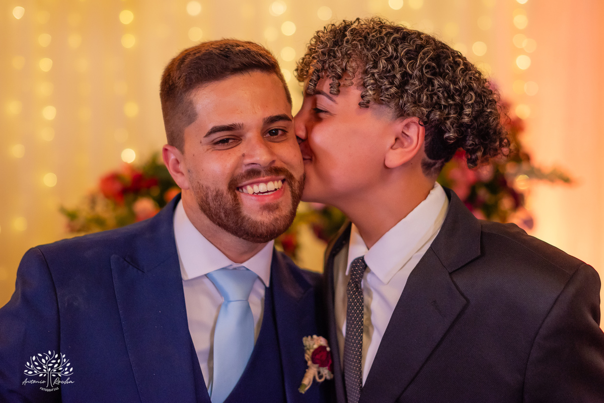 fotógrafos de casamento Pelotas - making of da noiva e do noivo - Quinta Dom Manuel - cerimônia de casamento - festa de casamento animada - dança dos noivos - Vini e Banda - hora do buquê - pré-wedding - Antonio Rocha Fotografias - Renata Dalbann