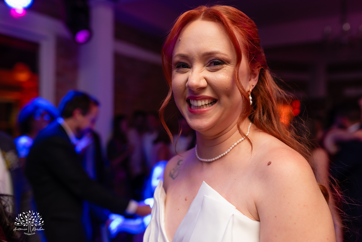 fotógrafos de casamento Pelotas - making of da noiva e do noivo - Quinta Dom Manuel - cerimônia de casamento - festa de casamento animada - dança dos noivos - Vini e Banda - hora do buquê - pré-wedding - Antonio Rocha Fotografias - Renata Dalbann