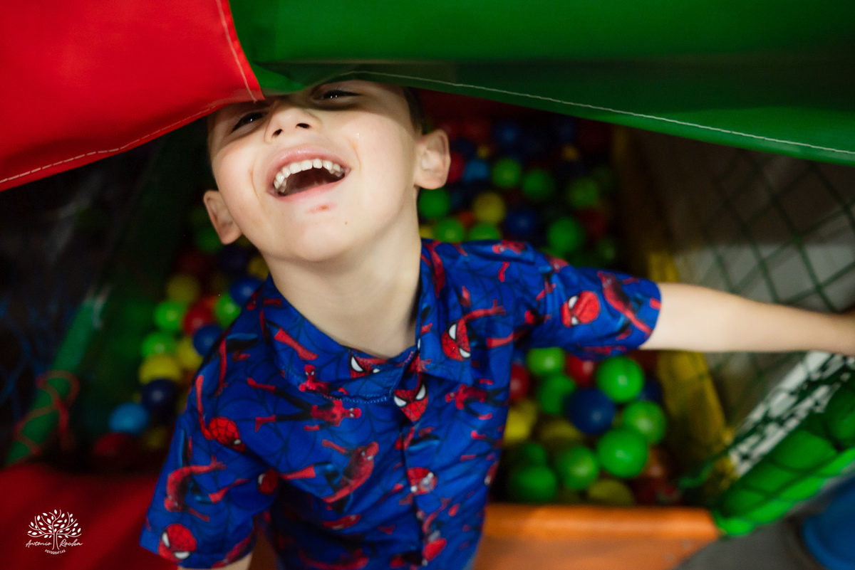 aniversário infantil - festa infantil - fotografia de aniversário - fotografia infantil - dose dupla de aniversário - decoração gatinha marie - decoração homem aranha - salão loly pop - fotografia espontânea - antonio rocha fotografias - renata dalbann