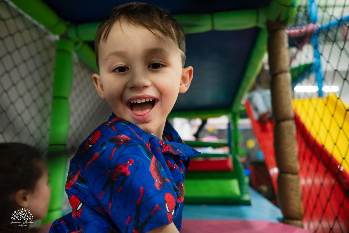 aniversário infantil - festa infantil - fotografia de aniversário - fotografia infantil - dose dupla de aniversário - decoração gatinha marie - decoração homem aranha - salão loly pop - fotografia espontânea - antonio rocha fotografias - renata dalbann