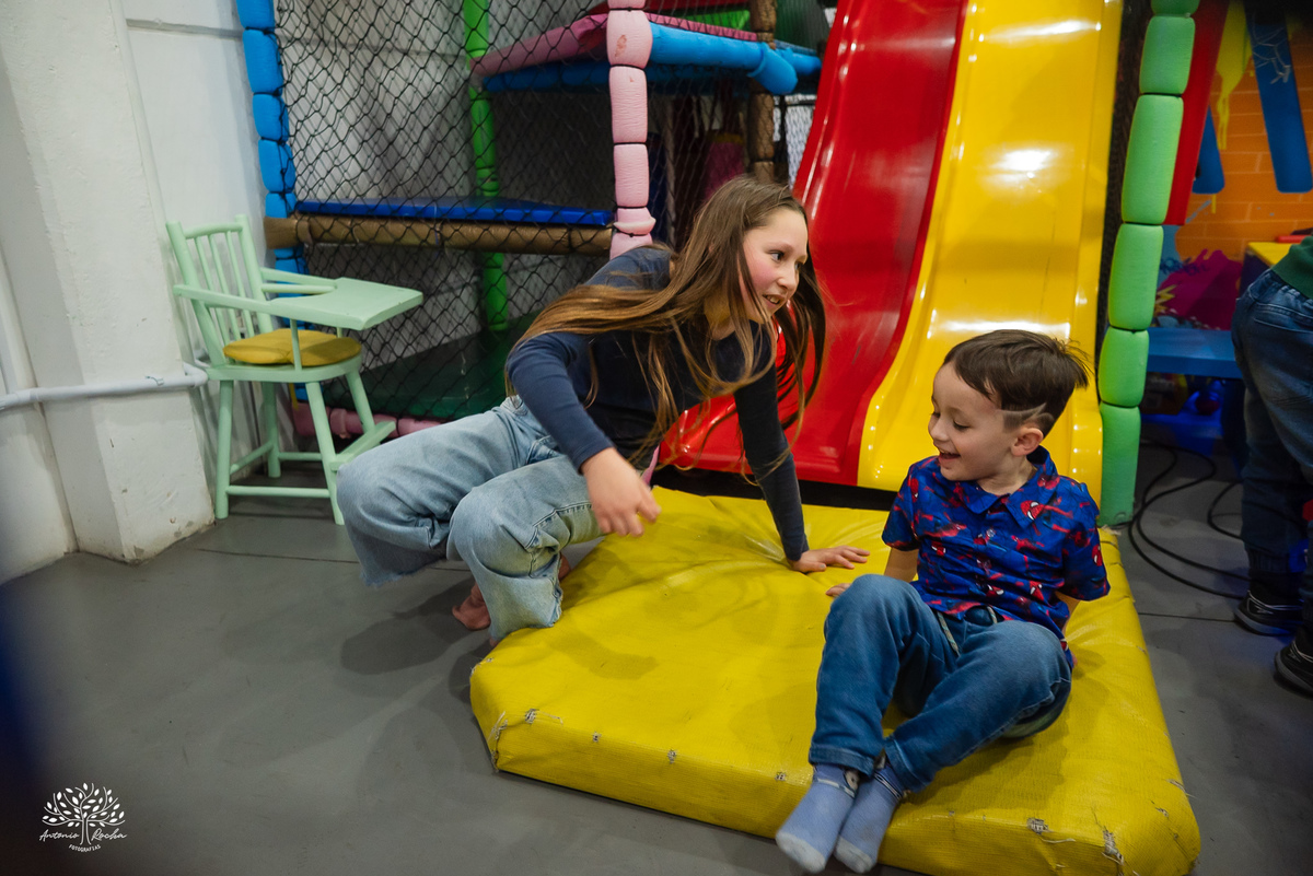 aniversário infantil - festa infantil - fotografia de aniversário - fotografia infantil - dose dupla de aniversário - decoração gatinha marie - decoração homem aranha - salão loly pop - fotografia espontânea - antonio rocha fotografias - renata dalbann